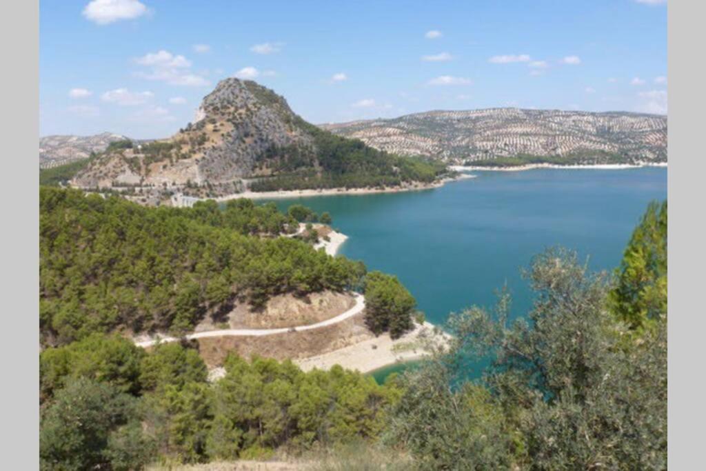 Studio Apartment In Ardales, Cerca El Caminito Del Rey Y Embalses Luaran gambar